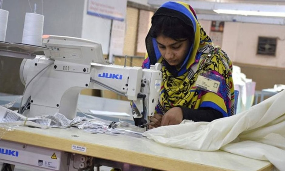She Threads Punjab Allocates Rs310 Million To Train Rural Women In Textiles