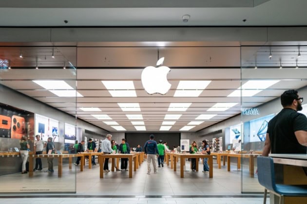 Apple’s Q3 Earnings Rise