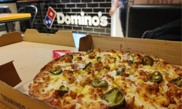 Dominos To Distribute More Than 60000 Medium Pizzas