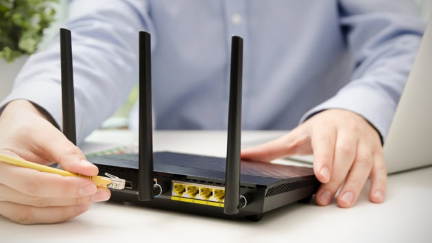 It Minister Claims 97 Pakistanis Use Broadband Internet Contradicting Ground Realities