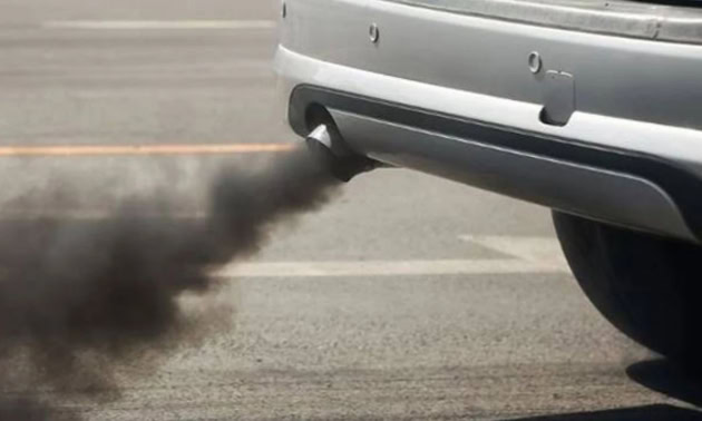 Lahore Traffic Police To Suspend Licences Over Smoke Emitting Vehicles