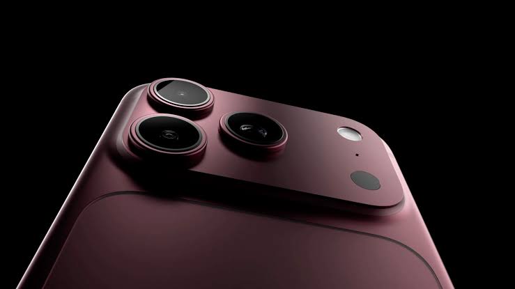 Apple Delays iPhone 18