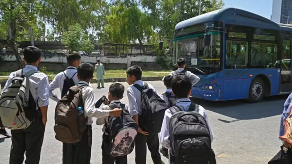 Lahore Orders Crackdown On Unsafe School Transport