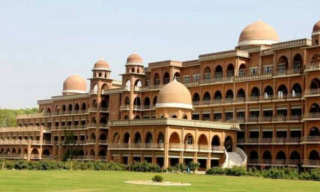 Peshawar University Overhauls Departments Amid Enrolment Crisis