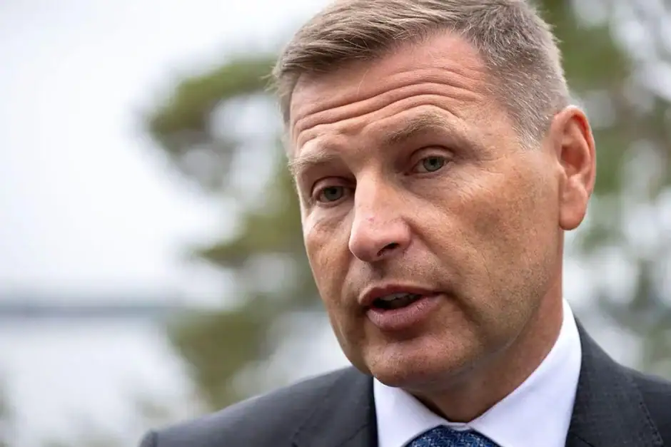 Estonia Defence Minister Resigns Over E70 Million Ukraine Munitions Scandal