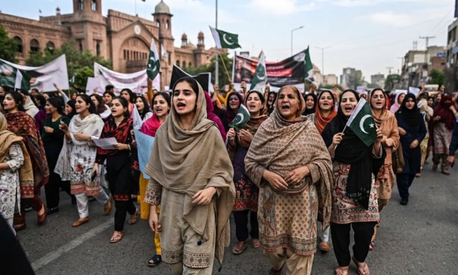 Pakistan Nears Bottom Of Global Gender Gap Rankings Despite Gains