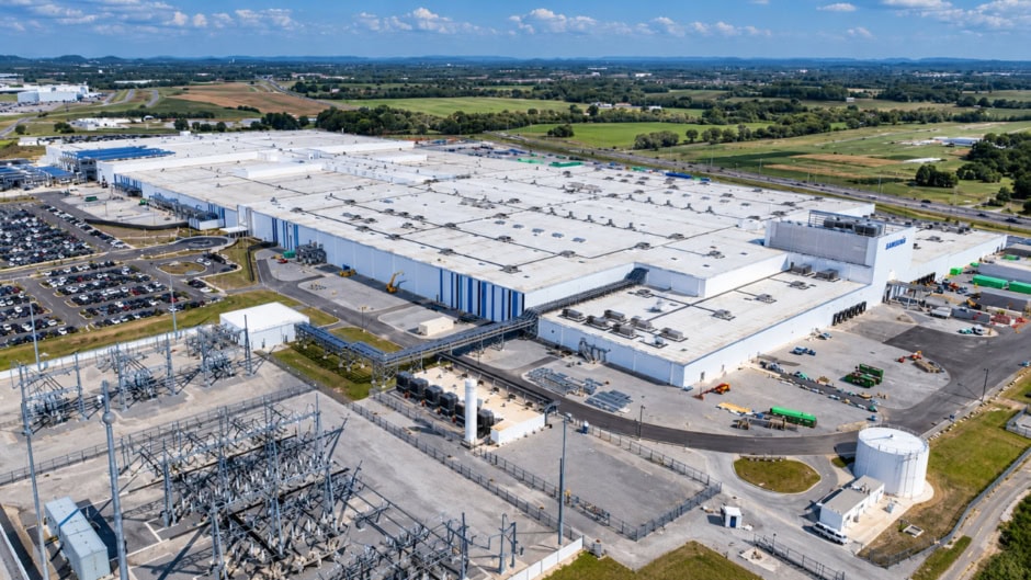 Gm Tests 300000 Ev Battery Designs Before Building A Single One