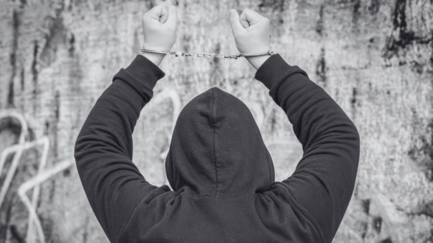 Nccia Lahore Busts Organised Cyber Fraud Network Using Fake Pos Devices
