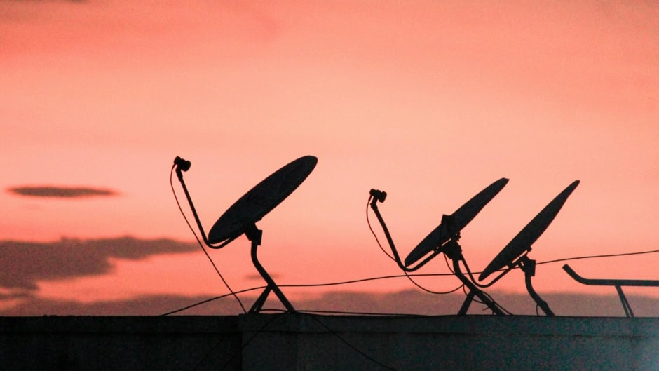 Pakistan Finalizes Satellite Internet Framework Targets 60 Tower Fiberisation