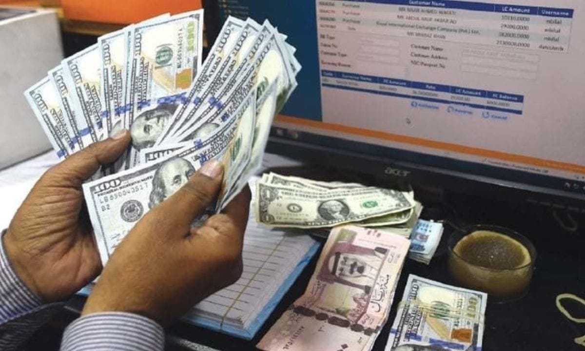 Private Bank Manager Flees to US After Allegedly Taking Rs800 Million