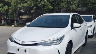 Toyota Corolla Altis Facelift Spotted In Pakistan With Cosmetic Updates Draws Mixed Reactions